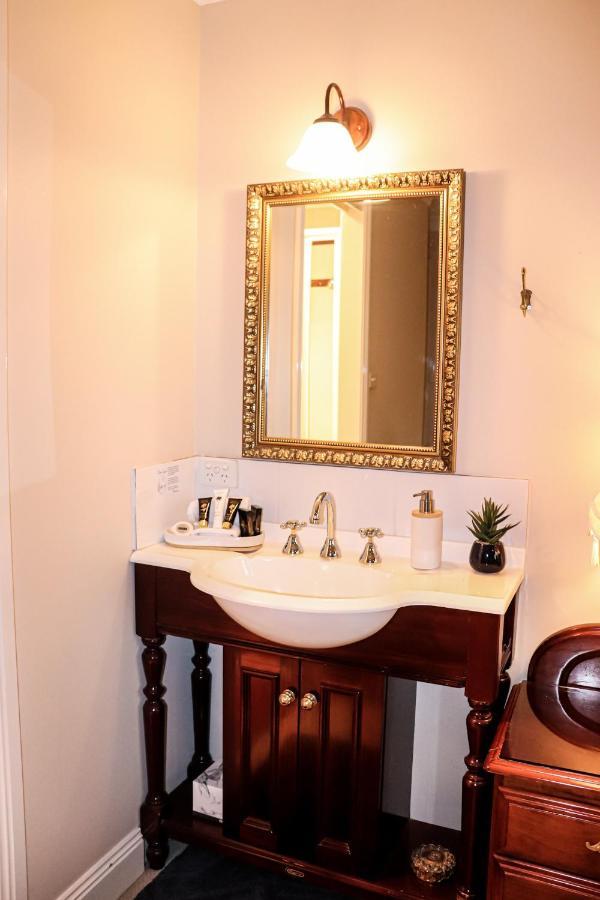 Plumes Boutique Bed & Breakfast Tamworth Ngoại thất bức ảnh