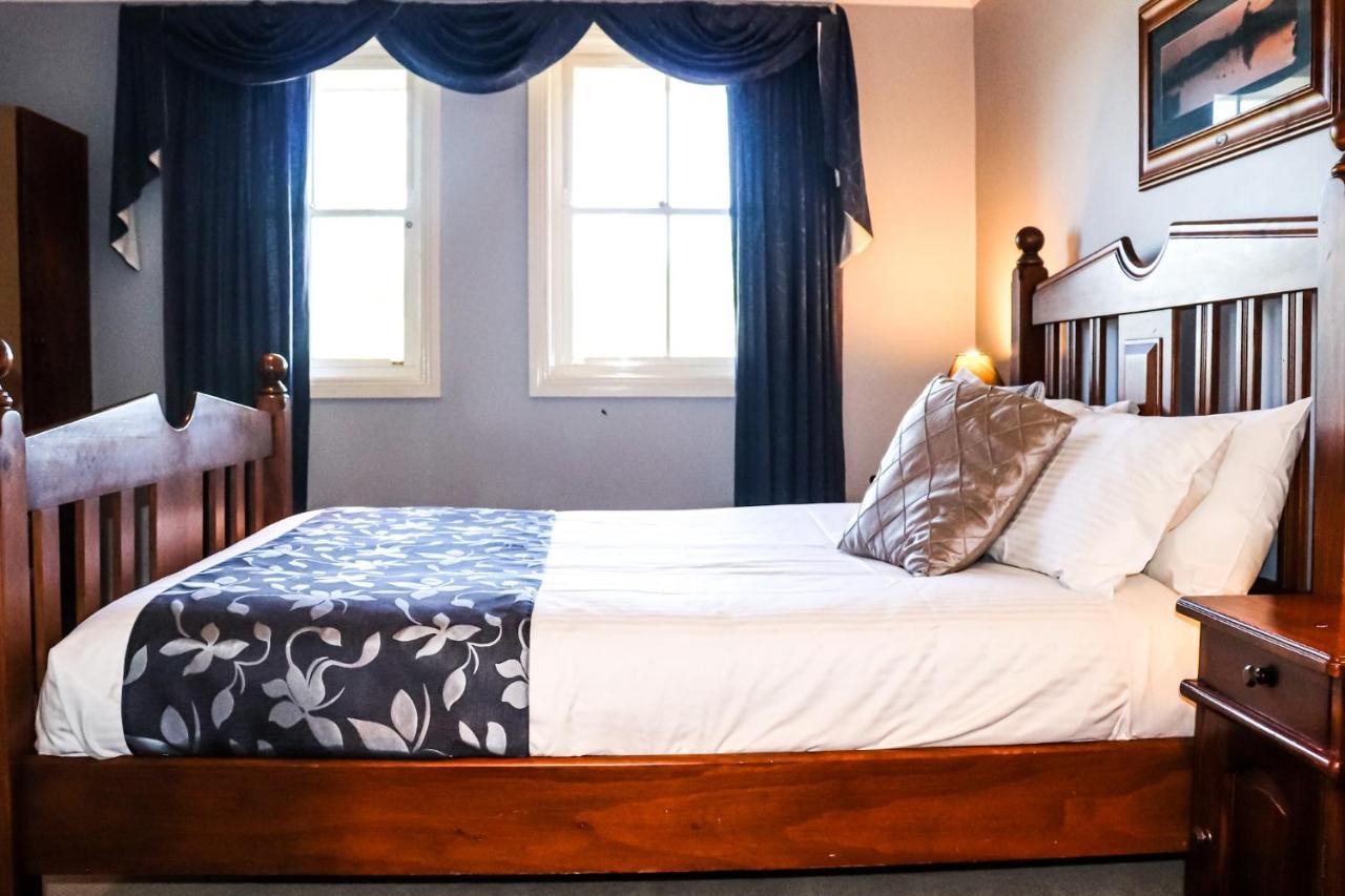 Plumes Boutique Bed & Breakfast Tamworth Ngoại thất bức ảnh